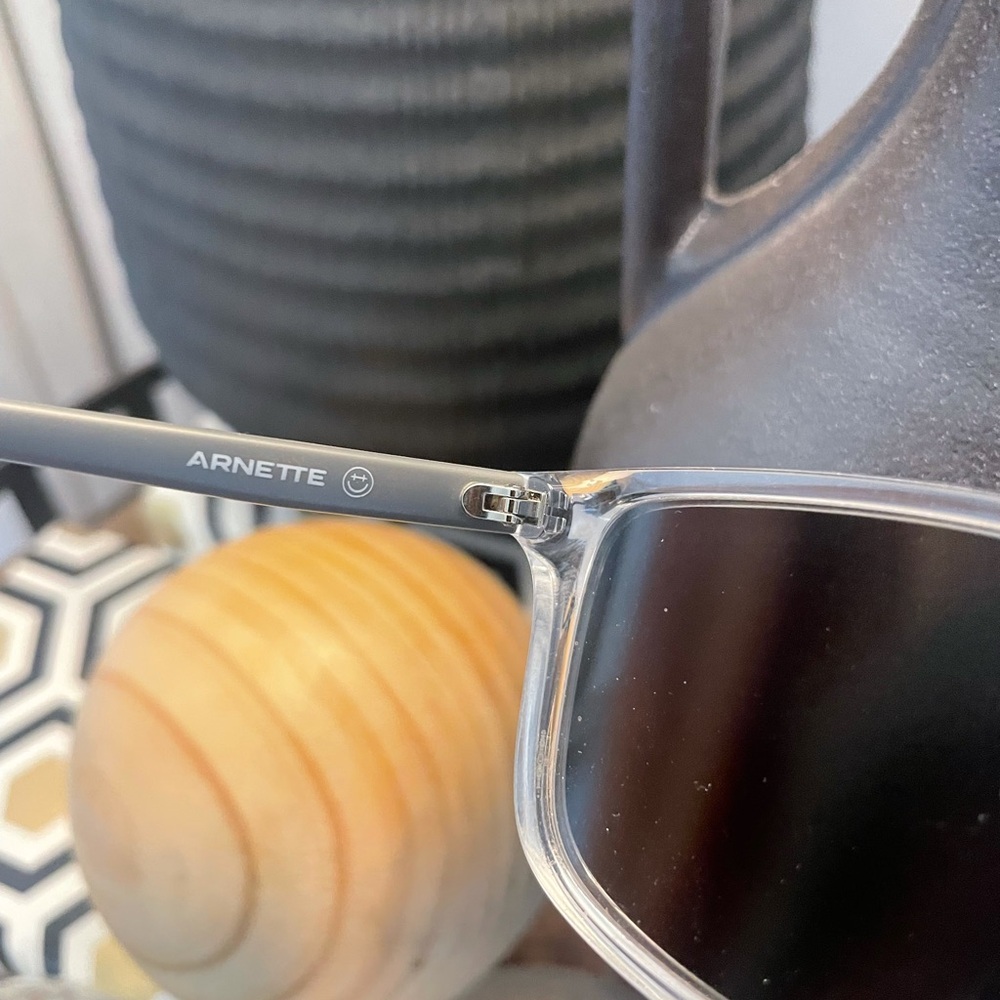 Sunglasses 2 pair - Picture 6 of 13